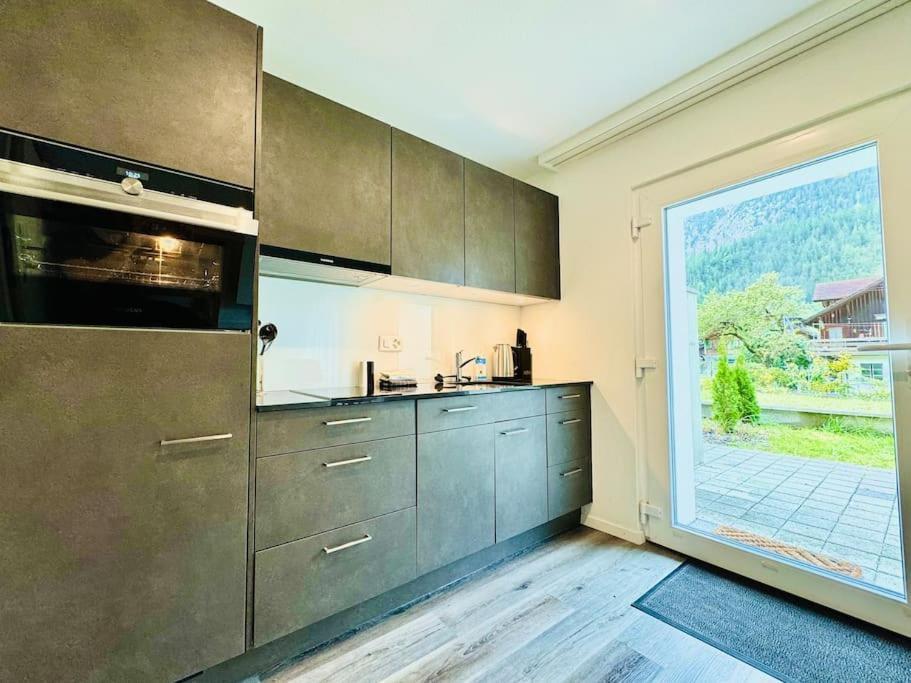 Apartamento Cute & Cozy Oasis, Private Afternoon Sun Terrace Kandersteg Exterior foto