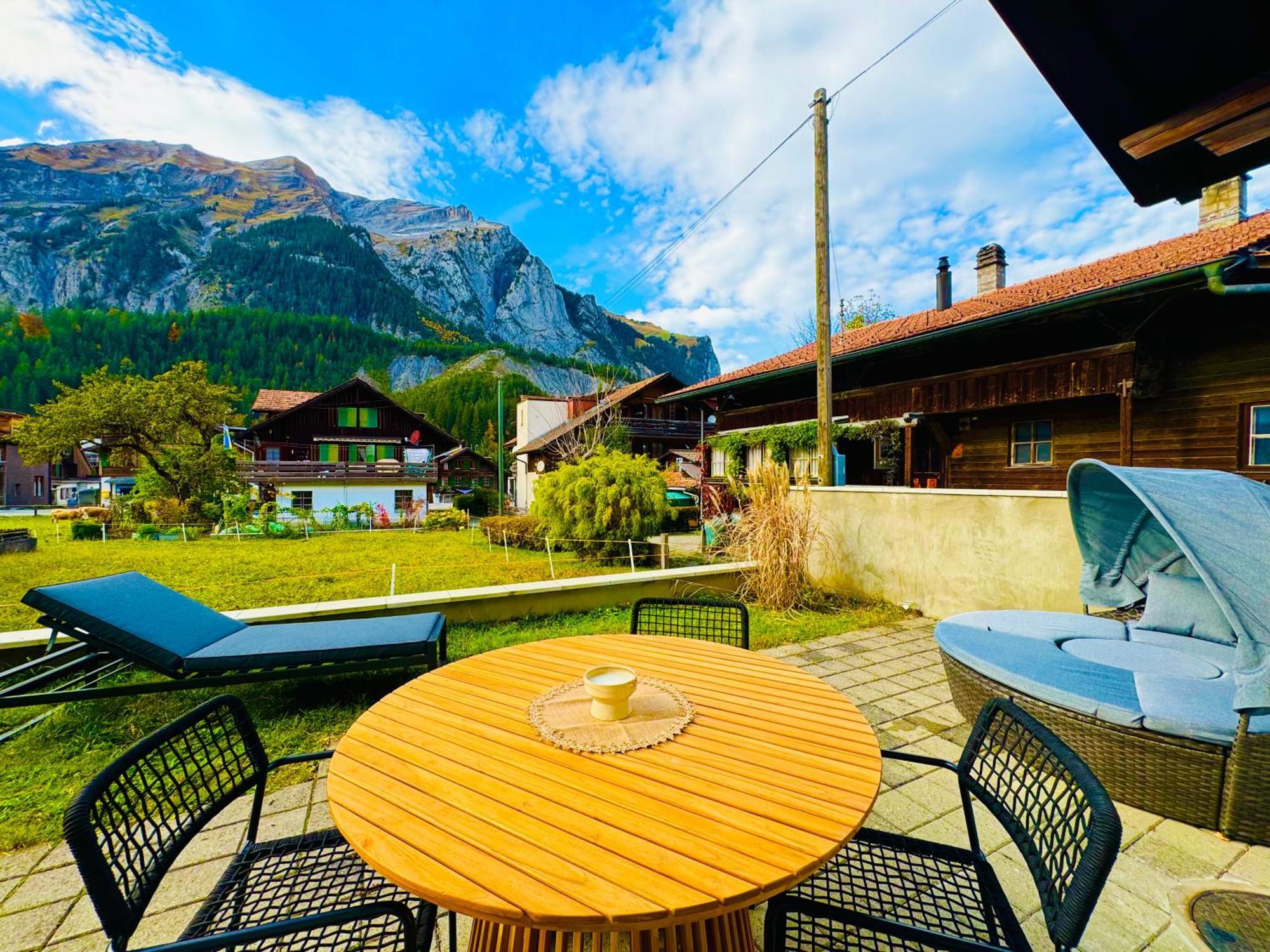 Apartamento Cute & Cozy Oasis, Private Afternoon Sun Terrace Kandersteg Exterior foto