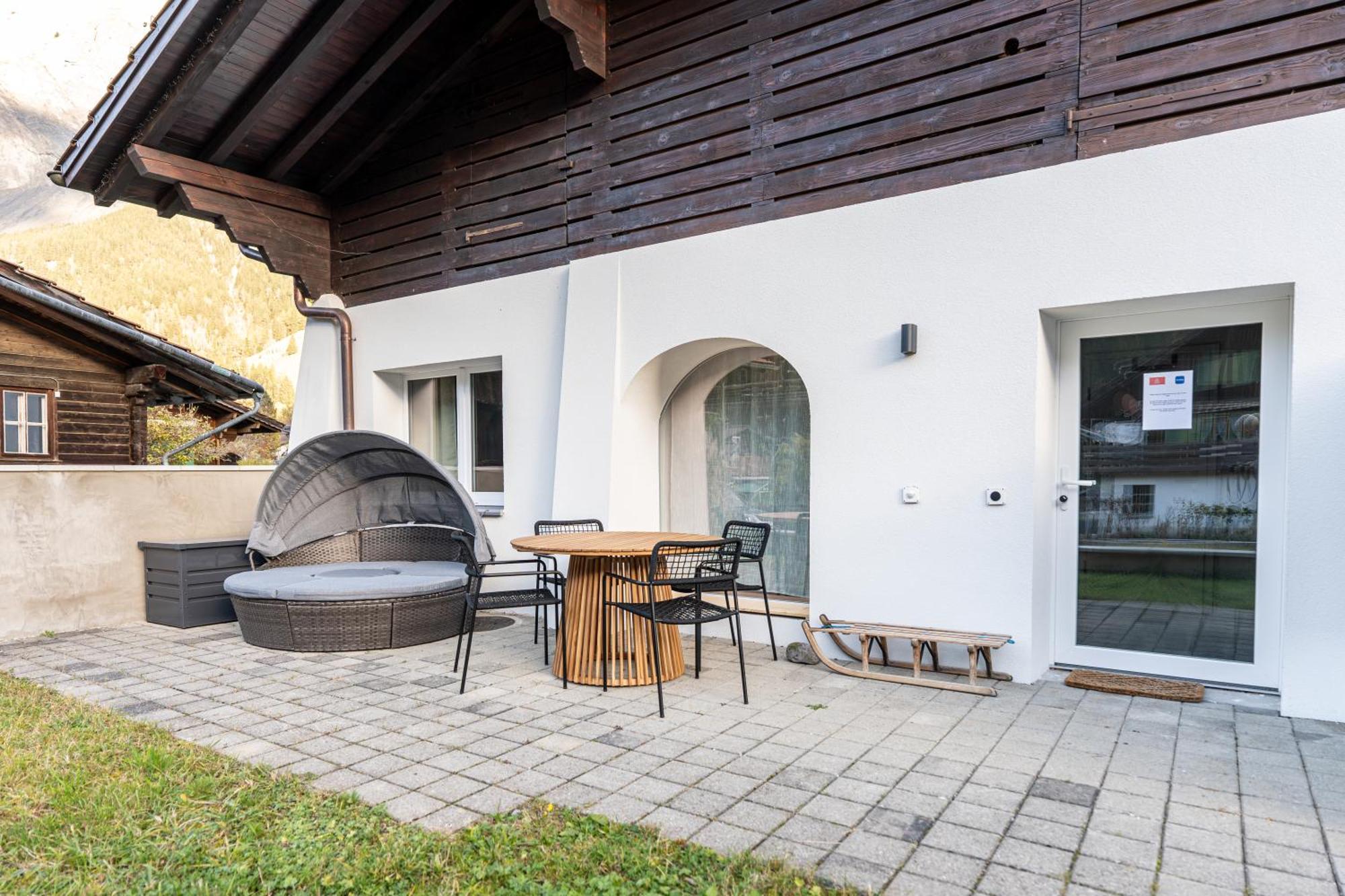 Apartamento Cute & Cozy Oasis, Private Afternoon Sun Terrace Kandersteg Exterior foto
